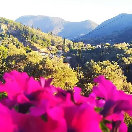 Stella Rossa - Spacious 3br Family House Near Agios Gordios ヴィラ