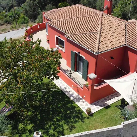 Stella Rossa - Spacious 3br Family House Near Agios Gordios ヴィラ