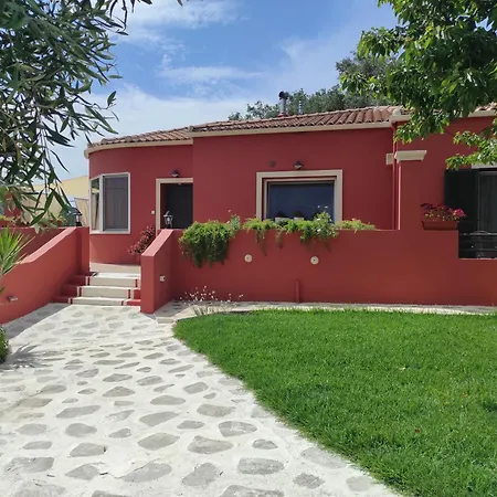 Stella Rossa - Spacious 3br Family House Near Agios Gordios Áno Garoúna
