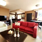 Stella Rossa - Spacious 3br Family House Near Agios Gordios *