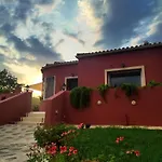 Stella Rossa - Spacious 3br Family House Near Agios Gordios