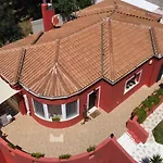 Stella Rossa - Spacious 3br Family House Near Agios Gordios *