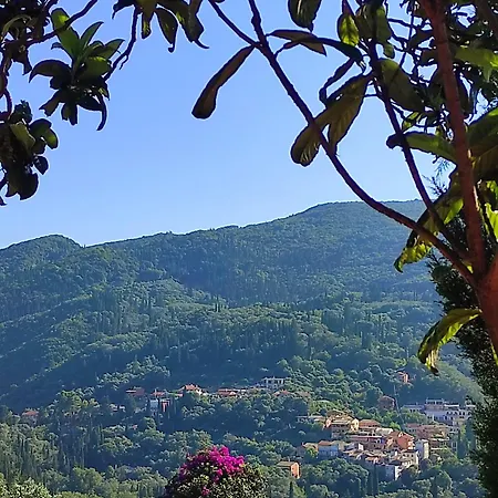 Stella Rossa - Spacious 3br Family House Near Agios Gordios *